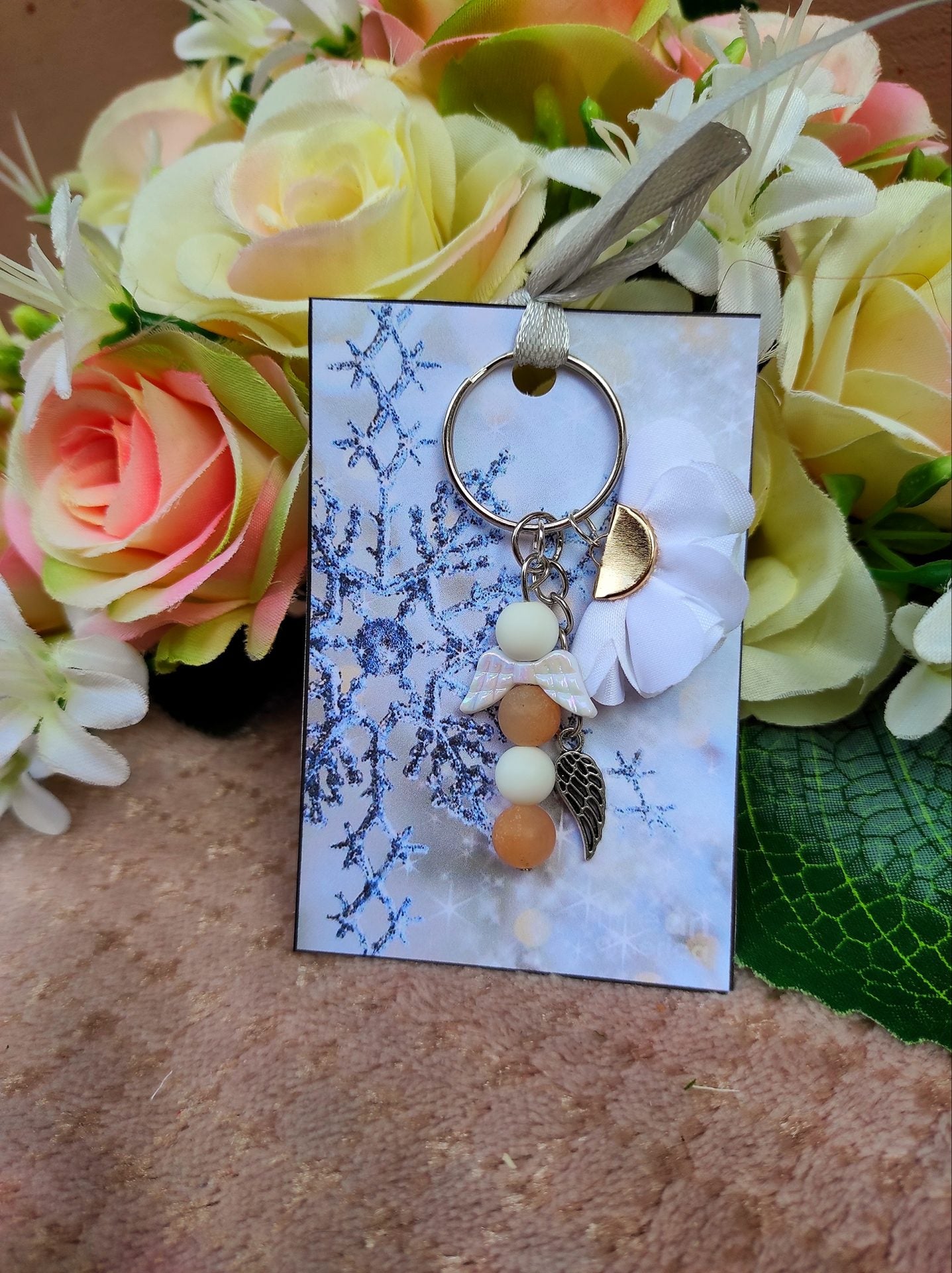 Angyalos fehér kulcstartó